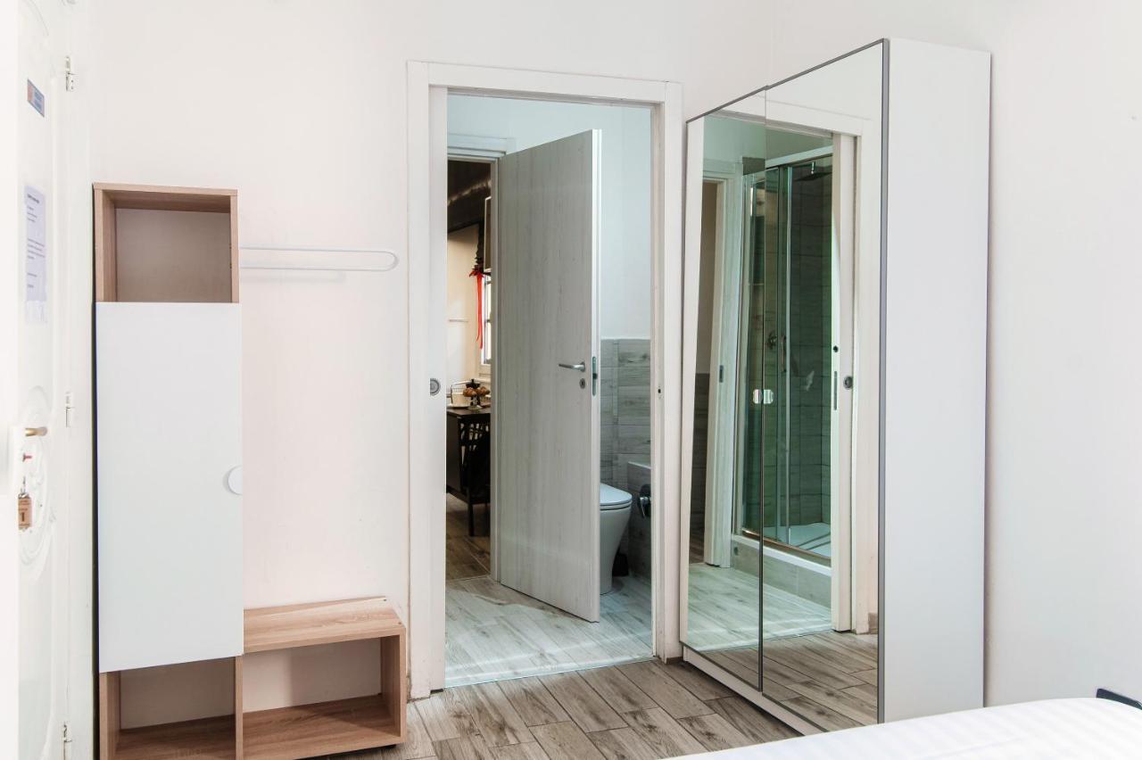 Joivy Al Duomo Guest House コモ エクステリア 写真
